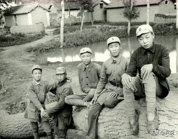 打仗親兄弟!55年授上校中校,哥哥當軍區司令,弟弟是空軍中將 打仗親兄弟!55年授上校中校,哥哥當軍區司令,弟弟是空軍中將