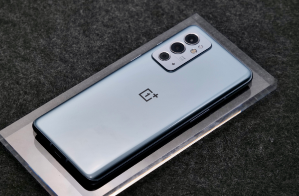 一部手機能流暢用三年是奢望？大錯特錯，這4款還能堅持更久