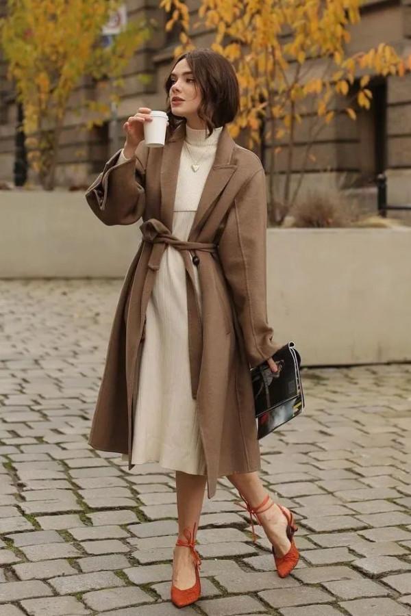 外套裡面別總穿衛衣了，今冬這樣穿最流行