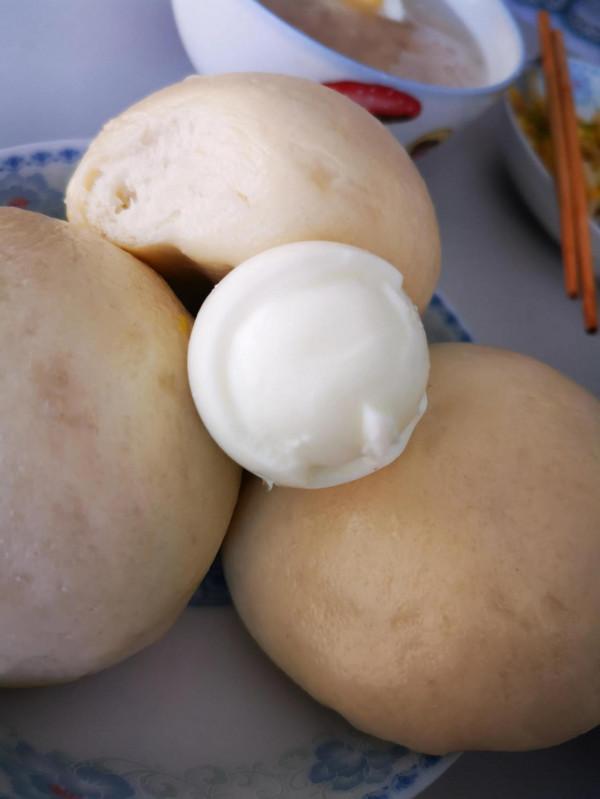 這雞蛋正常嗎？雞子吃了什麼？