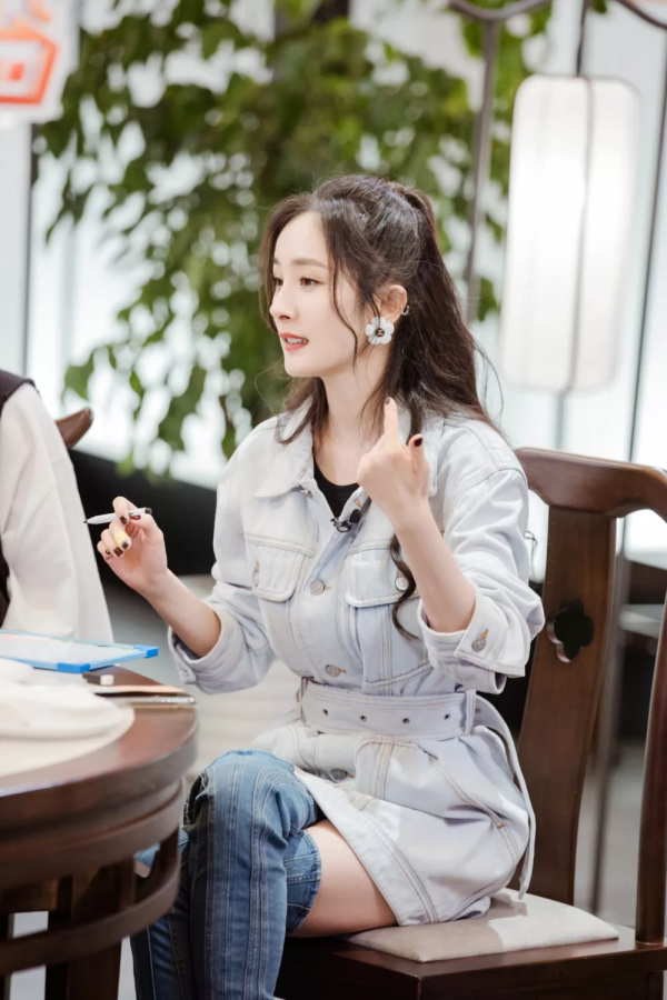 “冪式穿搭”火了！很時髦，誰穿誰好看