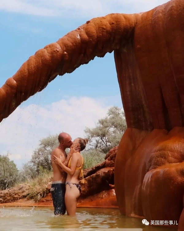 恩愛情侶開房車環遊美國，結果兩個月後，只有一個人回家