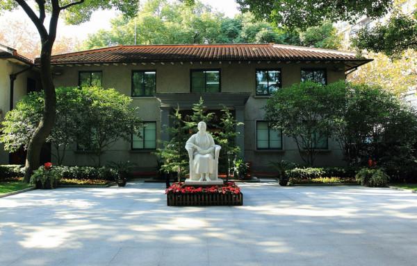 1981年，宋慶齡的葬禮為何比原計劃提前5分鐘開始？