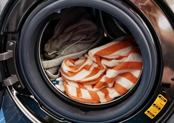 滾筒洗衣機售貨員：想省錢，又想洗衣機好用，選購時認準五個方面