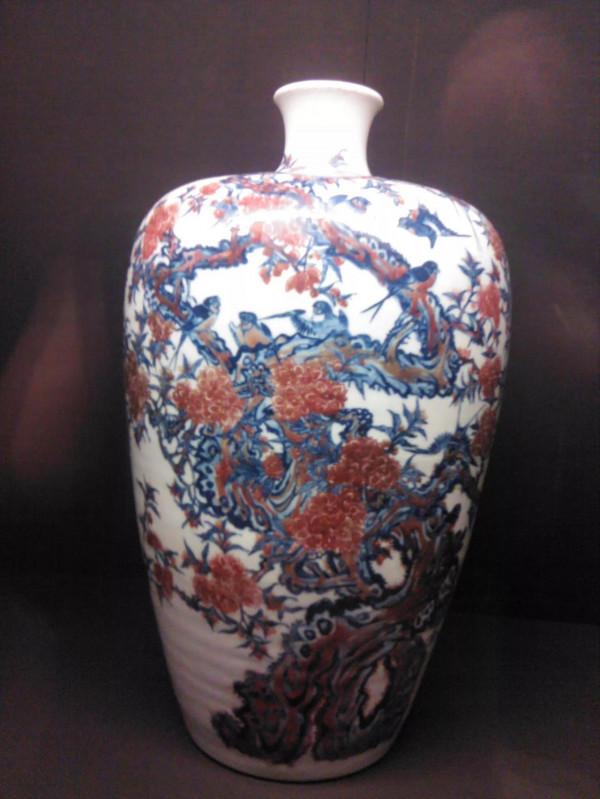 等待千年，只為再次綻放 : 記錄蘇州博物館精品瓷器