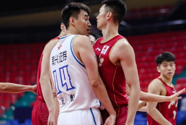 恭喜廣廈！15年探花加盟，CBA開新年第一張罰單 費爾德大鳥周最佳