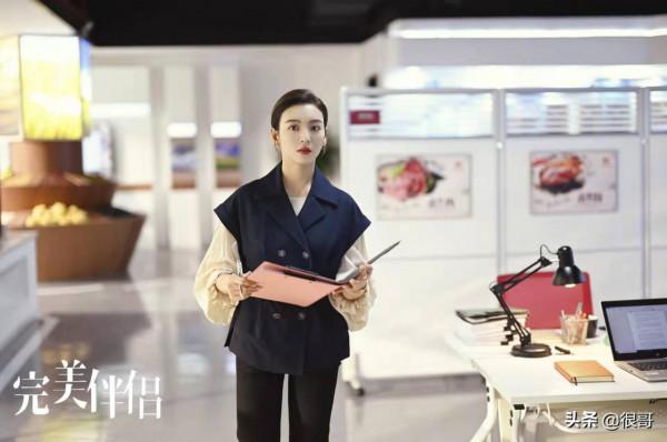 《完美伴侶》中的女性角色都不是省油的燈，扮演者也絕非泛泛之輩