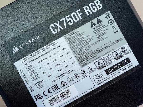 1.2m小桌子能放點啥?分享桌上好物,和一臺輕度RGB主機 1.2m小桌子能放點啥?分享桌上好物,和一臺輕度RGB主機