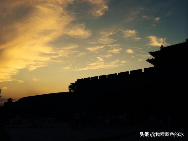 晴空下的平遙更美麗