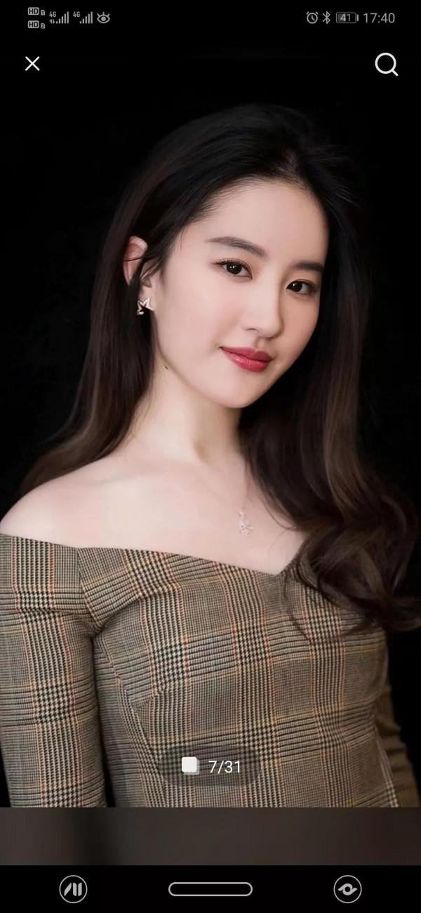 演員劉亦菲孫怡徐璐美照 演員劉亦菲孫怡徐璐美照