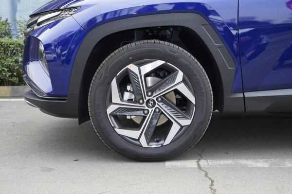 鐵了心想扳倒CR-V，1.5T爆200匹馬力，軸距2755mm，帶你看途勝L