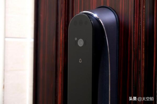 強大人臉識別,貼心實時監控,德施曼月光寶盒Q8F Pro評測 強大人臉識別,貼心實時監控,德施曼月光寶盒Q8F Pro評測