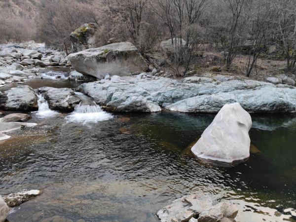 成驢之路：一日大寺，雪厚路長，路線：光頭山-大寺-高冠峪