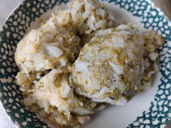 自家做的春餅,酸菜餡的好吃不得了不得了 自家做的春餅,酸菜餡的好吃不得了不得了