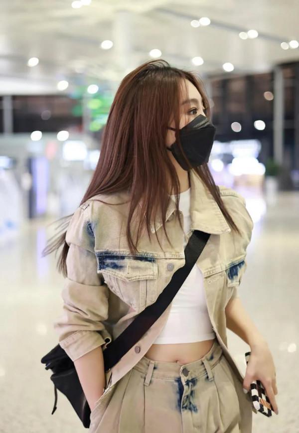 有一種舒服叫李菲兒穿搭