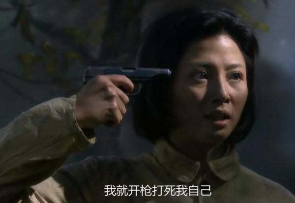 三看《歷史的天空》，頓悟東方聞英為什麼一定要死，背後另有深意