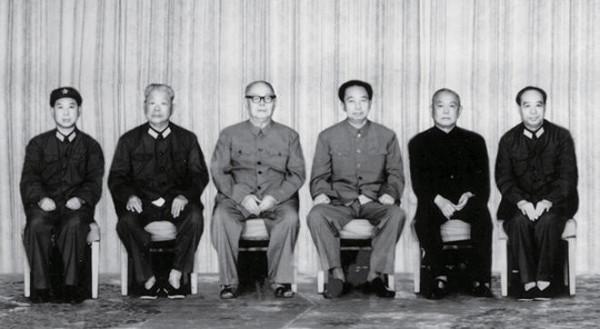 55年授銜的這位開國少將,元帥大將都給他面子,最後升到了正國級 55年授銜的這位開國少將,元帥大將都給他面子,最後升到了正國級