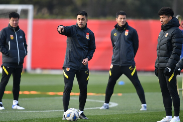 如何看待謝峰迴國安？土帥不再是少數派，將佔據中超的半邊天