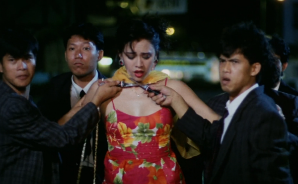 合作大島由加利,找來成龍幫忙,但這部動作片還是沒能挽救陳勳奇 合作大島由加利,找來成龍幫忙,但這部動作片還是沒能挽救陳勳奇