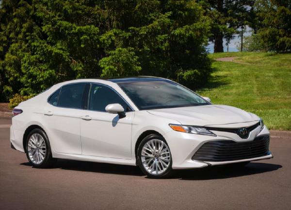 11月B級轎車排行：model 3奪冠，日系品牌表現強勢