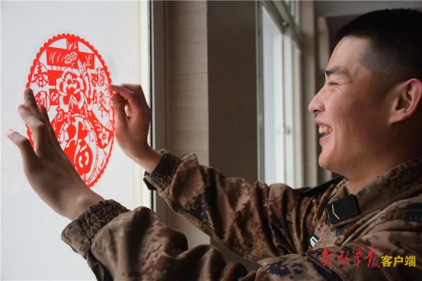 新春走軍營丨從故鄉到遠方，三行家書一世家人