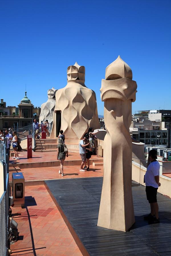 晨楓：巴塞羅那聖家堂是建築異葩，不是里程碑