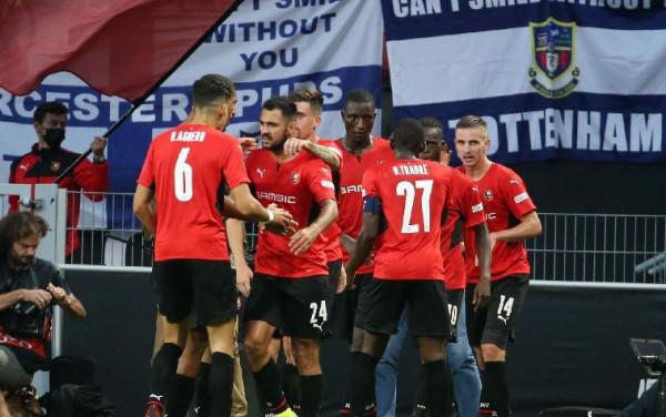 晚上18點！歐足聯公佈爭議決定，熱刺隊遭遇打擊，球迷卻紛紛點贊