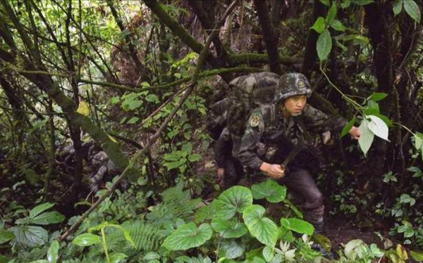 西藏墨脫首批戍邊女兵來了!平均年齡不到25,邊防巡邏路有多危險 西藏墨脫首批戍邊女兵來了!平均年齡不到25,邊防巡邏路有多危險