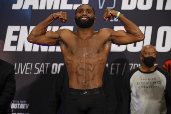 只用一個回合就結束比賽!美國知名新秀恩尼斯今天擊敗老將杜勒姆 只用一個回合就結束比賽!美國知名新秀恩尼斯今天擊敗老將杜勒姆