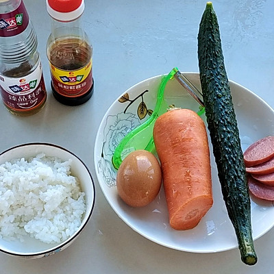 米飯只配一碗飯，我也會選炒飯（聖誕花環版）