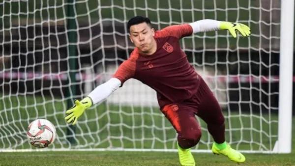 18點!李霄鵬首秀,國足生死戰,若派這套首發,是否可對抗日本? 18點!李霄鵬首秀,國足生死戰,若派這套首發,是否可對抗日本?