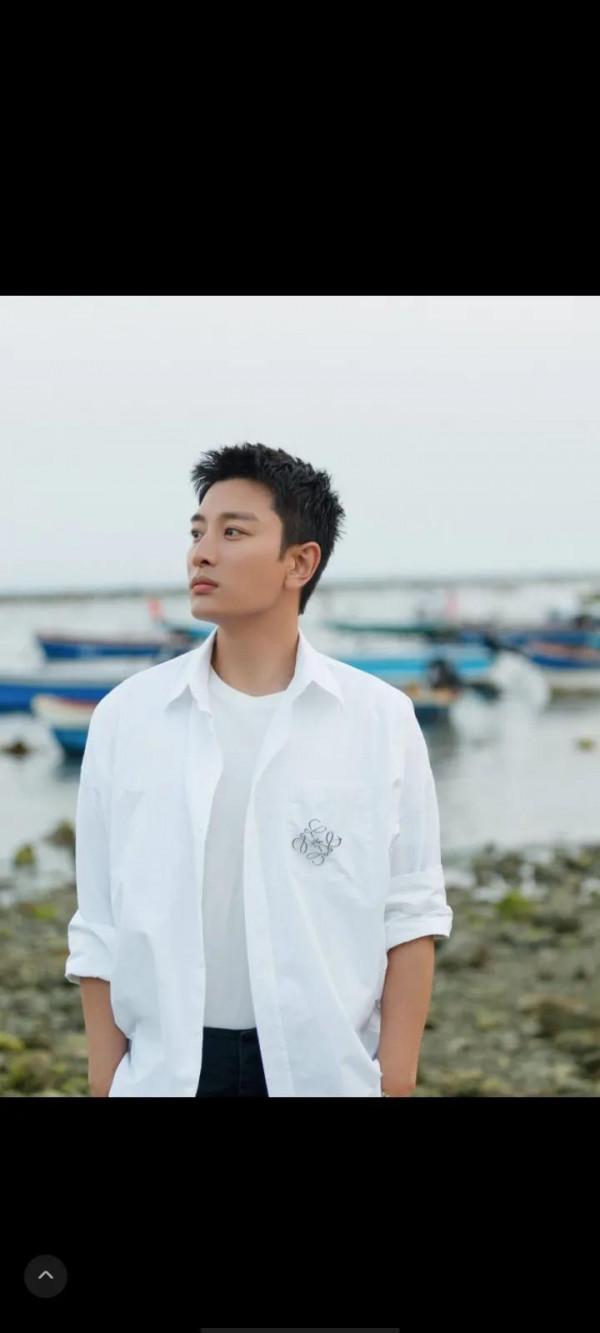 影壇帥哥高畫質照～賈乃亮