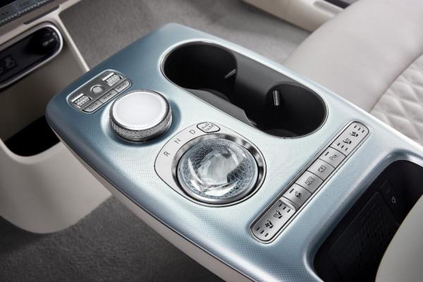 2022款Genesis GV60 EV曝光，支援人臉識別，自動選擇專屬駕駛設定