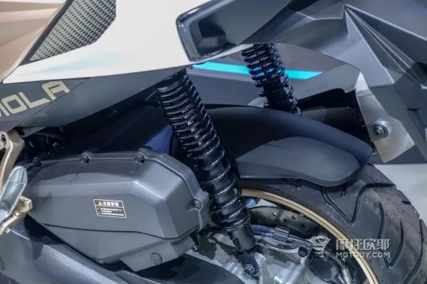 臺榮釋出2022款探路者300,更有一臺運動小踏板亮相摩展現場 臺榮釋出2022款探路者300,更有一臺運動小踏板亮相摩展現場