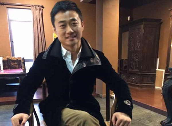 漯河新首富：小縣城出身，靠自己賺645億，卻大方跟哥哥一起平分