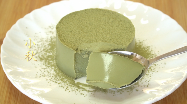 想吃慕斯蛋糕不用買,有冰箱就能做,香濃絲滑,在家也能做大廚 想吃慕斯蛋糕不用買,有冰箱就能做,香濃絲滑,在家也能做大廚