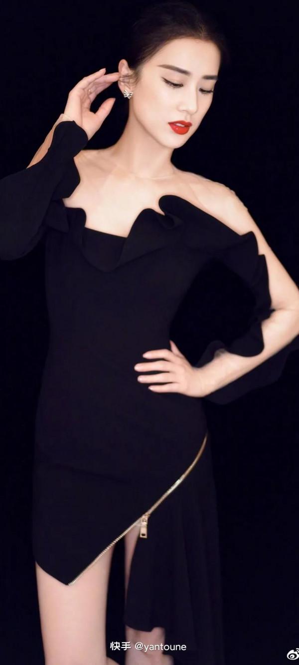 青春靚麗女神黃聖依 青春靚麗女神黃聖依