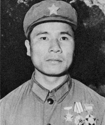 一級戰鬥英雄黃招強,官至駐港部隊副參謀長,可惜英年早逝 一級戰鬥英雄黃招強,官至駐港部隊副參謀長,可惜英年早逝