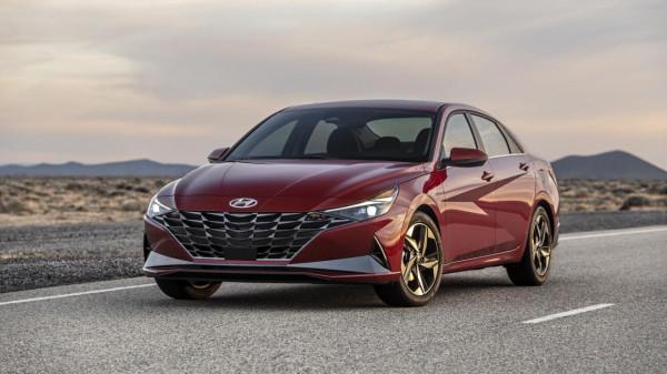 第七代伊蘭特：高科技玩出了新花樣，遠端多場景控制，人車合一