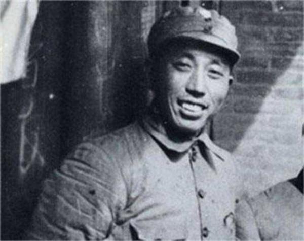 王震治疆缺技術人才，李四光推薦：有個學生在監獄，王震大膽起用