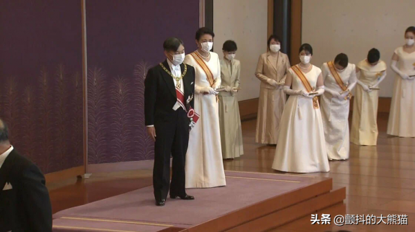 照片錦集：“新年祝賀儀式”愛子公主身著長裙 首次執行公務