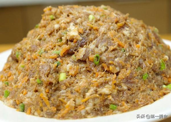 調餃子餡，牢記“4放2不放”，保證油潤多汁，鮮嫩可口，真香