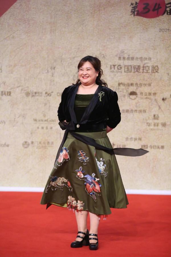 2021金雞獎女星紅毯造型生圖合集，倪妮變方臉，張小斐瘦得認不出