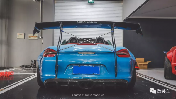 這臺保時捷981 Boxster為何那麼像718 GT4?只要堅持移植就不會過時 這臺保時捷981 Boxster為何那麼像718 GT4?只要堅持移植就不會過時