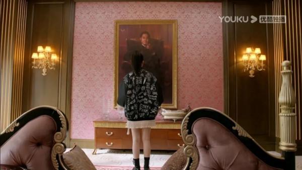 《小敏家》周迅LP大衣，秦海璐香奈兒…中產vs土豪畫風差多少？