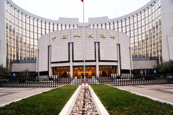 又到新郵預定時，應該如何保證集郵預定使用者利益？