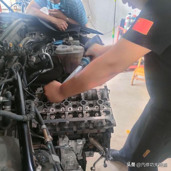 你們的奧迪燒機油是怎麼修的，我覺得這臺奧迪Q5燒機油的修法才對