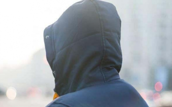 女兒遇難157天后,雨衣爸爸再登熱搜:下次你路過,人間已無我 女兒遇難157天后,雨衣爸爸再登熱搜:下次你路過,人間已無我