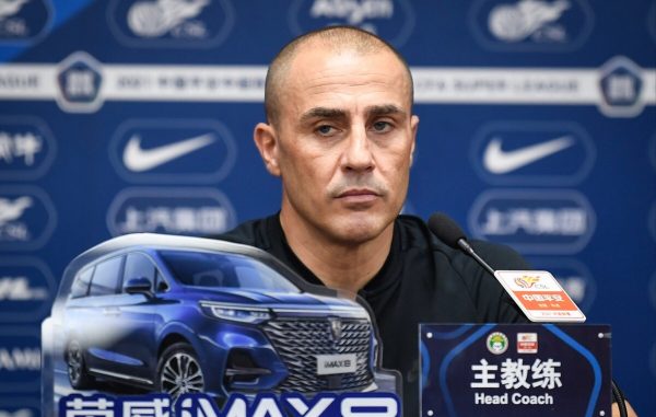 卡帥在廣州隊迎命運大反轉,曾被認為會提前走人,如今卻壓哨留隊 卡帥在廣州隊迎命運大反轉,曾被認為會提前走人,如今卻壓哨留隊