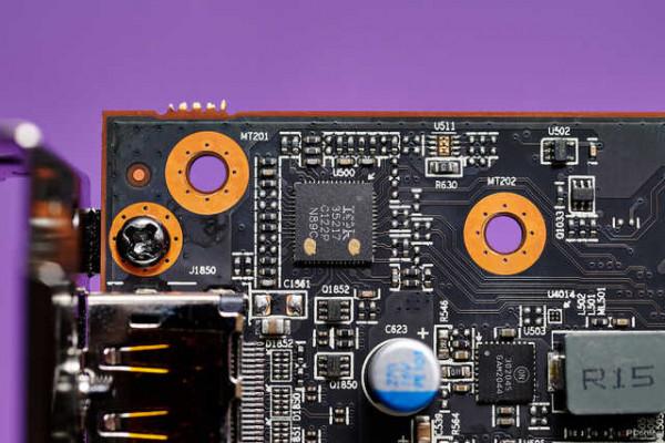 A卡第二道“甜品”來臨,XFX訊景 RX 6600 黑狼版首測 A卡第二道“甜品”來臨,XFX訊景 RX 6600 黑狼版首測